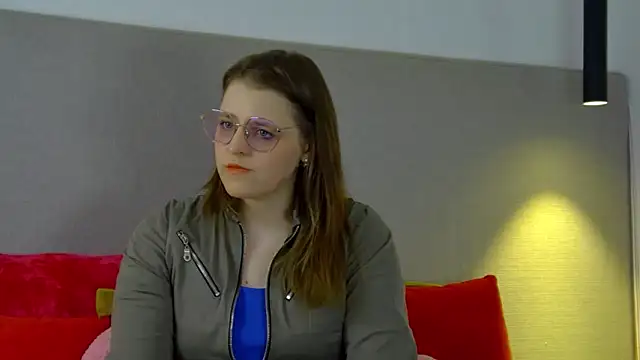 AlexaAvery online show from 06/07/26, 06:51