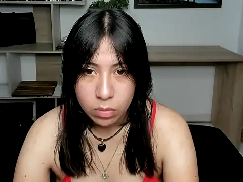 Snapshot of SalomeFernandez chatting on 05/19/26, 02:35 SalomeFernandez online show from 05/19/26, 02:35