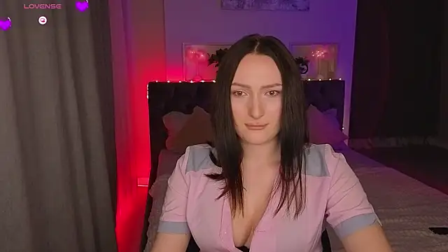 Snapshot of MizLouLou chatting on 05/19/26, 11:34 MizLouLou online show from 05/19/26, 11:34