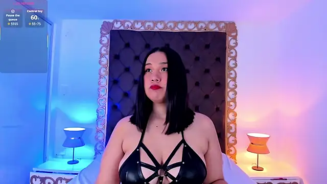 SelenaBloom online show from 05/23/26, 07:46