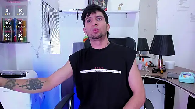 StefanoBigCock online show from 05/27/26, 07:32