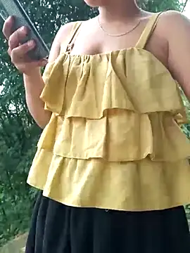 Mirra-a online show from 05/24/26, 12:21