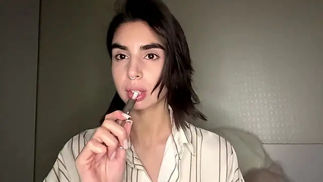 JessiaRuezga online show from 05/21/26, 12:24