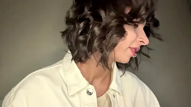 JessiaRuezga online show from 05/20/26, 01:41