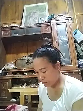 Caily-ly online show from 05/27/26, 04:31