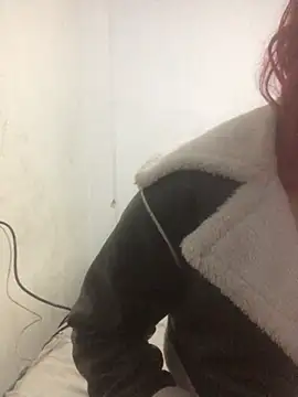 Snapshot of -Nataly chatting on 05/19/26, 12:01 -Nataly online show from 05/19/26, 12:01