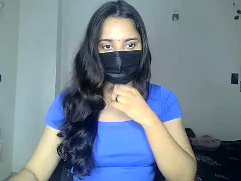Snapshot of priyanks_sharma37 chatting on 06/26/26, 05:24 priyanks sharma37 online show from 06/26/26, 05:24