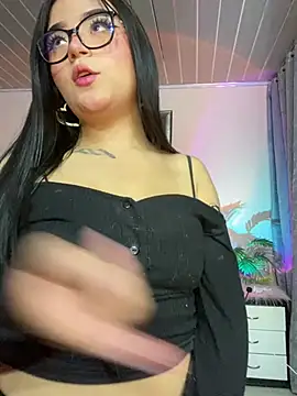 Snapshot of Lana_Hands chatting on 06/03/26, 05:52 Lana Hands online show from 06/03/26, 05:52