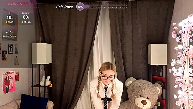 Snapshot of Liz_Nip chatting on 05/28/26, 08:15 Liz Nip online show from 05/28/26, 08:15