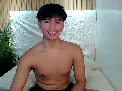 Snapshot of horny_jamesxx chatting on 05/23/26, 12:26 horny jamesxx online show from 05/23/26, 12:26