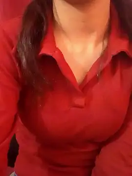Snapshot of sexy_rubina89 chatting on 05/16/26, 05:17 sexy rubina89 online show from 05/16/26, 05:17
