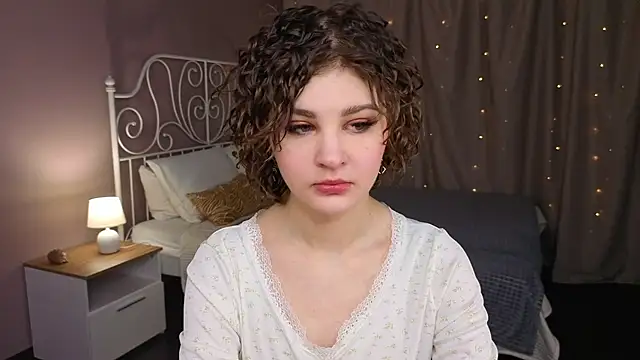 Kira  Fluffy online show from 05/21/26, 12:08