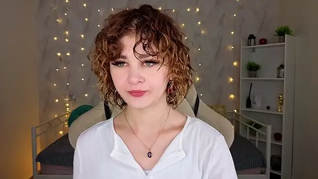 Kira  Fluffy online show from 07/08/26, 12:03