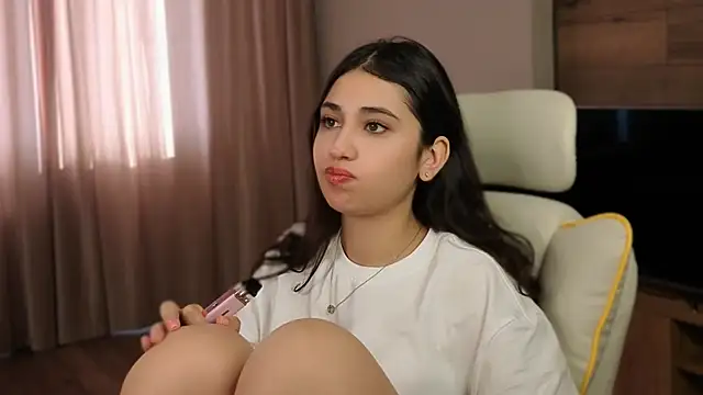 honeylanaa online show from 05/21/26, 04:21