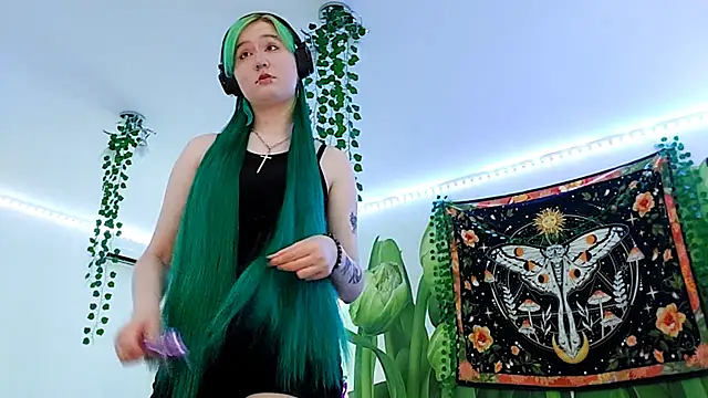 HunXena online show from 06/17/26, 04:39