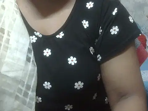 Snapshot of Begum_jan93 chatting on 07/22/26, 05:48 Begum jan93 online show from 07/22/26, 05:48