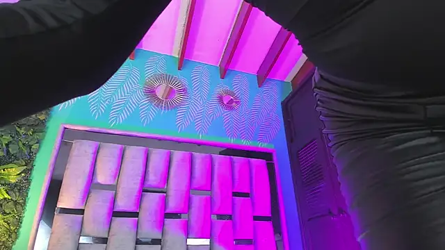 Emilye rousee online show from 07/03/26, 12:44
