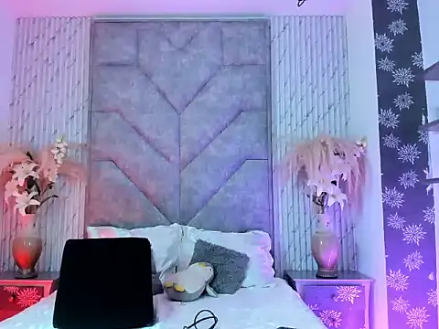 Peyton Roses online show from 05/19/26, 04:47