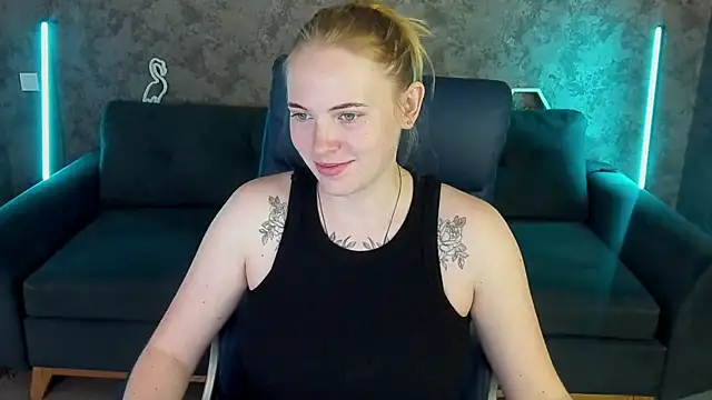 Snapshot of NikkyReyyy chatting on 05/19/26, 01:07 NikkyReyyy online show from 05/19/26, 01:07