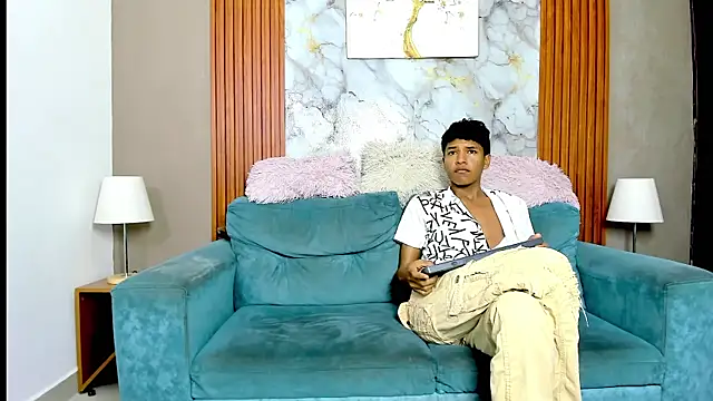 THREE BLACK online show from 05/21/26, 07:22