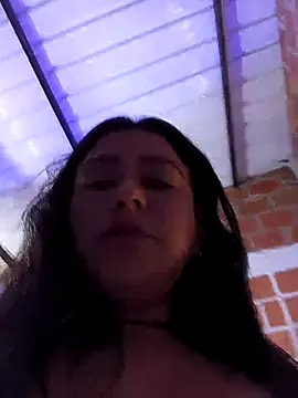 Snapshot of Scarlet_01_ chatting on 07/15/26, 01:56 Scarlet 01 online show from 07/15/26, 01:56
