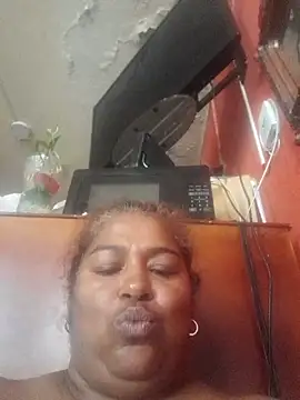 Megansquirt69 online show from 05/19/26, 07:43