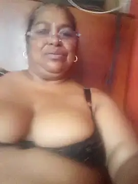 Megansquirt69 online show from 05/25/26, 03:00