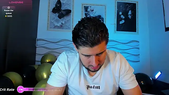 Snapshot of Ryan_evannss_ chatting on 07/10/26, 12:49 Ryan evannss online show from 07/10/26, 12:49