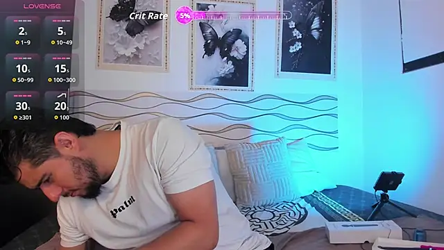 Snapshot of Ryan_evannss_ chatting on 06/06/26, 01:27 Ryan evannss online show from 06/06/26, 01:27