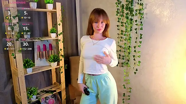 DelinaVV online show from 06/04/26, 05:17