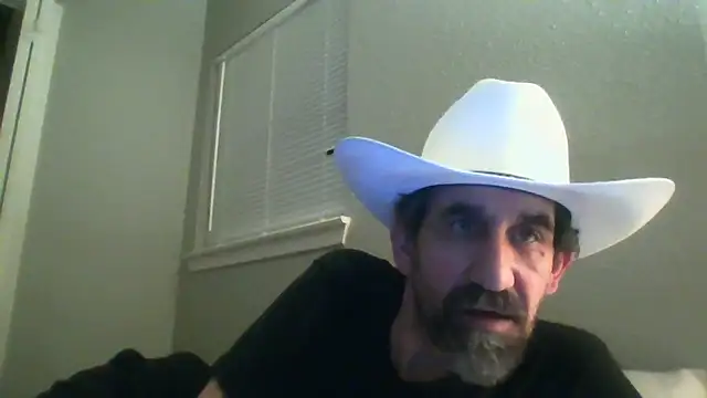Snapshot of old_Domino chatting on 05/23/26, 10:14 old Domino online show from 05/23/26, 10:14