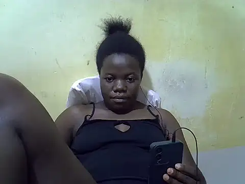 Snapshot of Ebony_cuttiey chatting on 06/16/26, 07:36 Ebony cuttiey online show from 06/16/26, 07:36