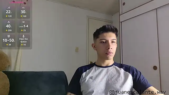 Snapshot of Thesaint_xxx chatting on 07/18/26, 05:27 Thesaint xxx online show from 07/18/26, 05:27