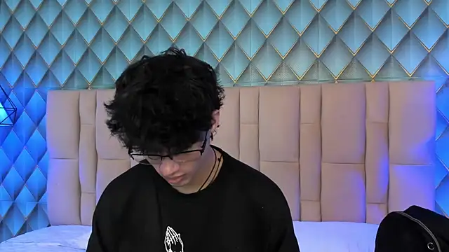 Sofia-Ethan online show from 06/07/26, 02:33