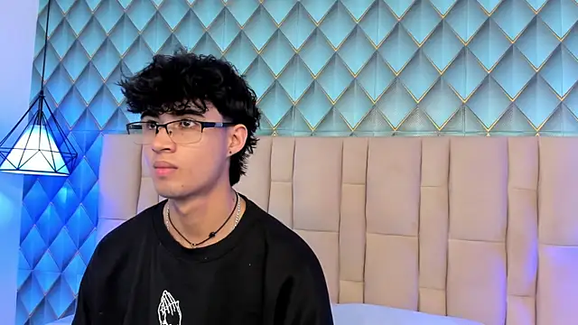 Sofia-Ethan online show from 07/15/26, 06:26