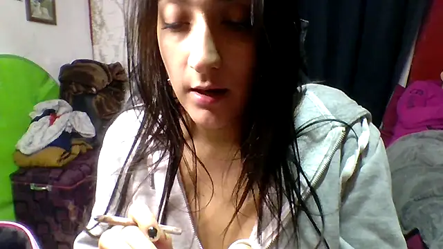 Snapshot of MaiaExotic chatting on 06/05/26, 01:54 MaiaExotic online show from 06/05/26, 01:54