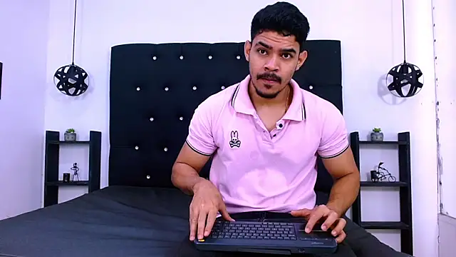 Snapshot of Dannesh_ chatting on 06/18/26, 03:49 Dannesh online show from 06/18/26, 03:49
