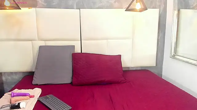 Snapshot of samm_angel chatting on 06/25/26, 02:33 samm angel online show from 06/25/26, 02:33