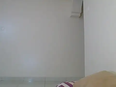 Snapshot of dollface_bela chatting on 06/12/26, 11:30 dollface bela online show from 06/12/26, 11:30