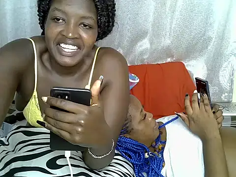 Snapshot of Lorainebabes chatting on 06/18/26, 03:16 Lorainebabes online show from 06/18/26, 03:16