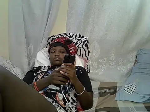 Snapshot of Lorainebabes chatting on 05/31/26, 02:01 Lorainebabes online show from 05/31/26, 02:01