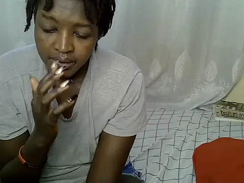 Snapshot of Lorainebabes chatting on 06/24/26, 12:15 Lorainebabes online show from 06/24/26, 12:15