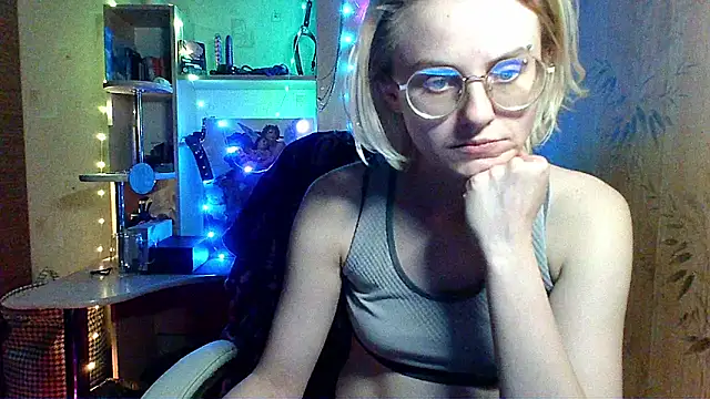   Freya    online show from 05/20/26, 11:57