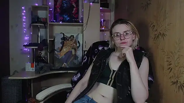   Freya    online show from 05/22/26, 07:34