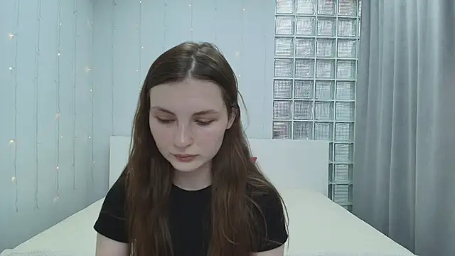 Shyly  Lisa online show from 06/13/26, 01:36