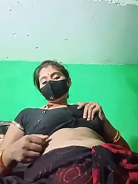Snapshot of Rachnaaapkijaan78 chatting on 07/13/26, 04:28 Rachnaaapkijaan78 online show from 07/13/26, 04:28