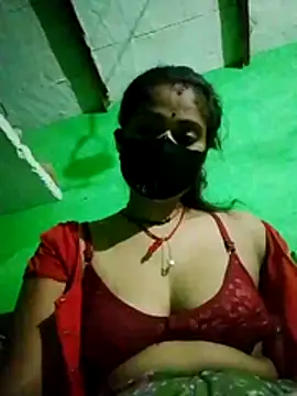 Snapshot of Rachnaaapkijaan78 chatting on 06/17/26, 06:29 Rachnaaapkijaan78 online show from 06/17/26, 06:29