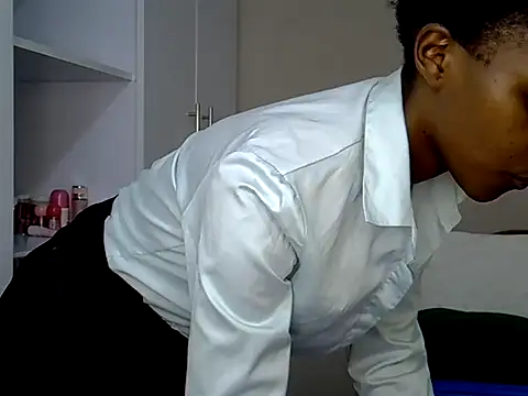 Sexycarll9 online show from 07/03/26, 08:37