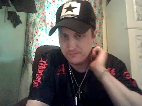 Snapshot of JoeFavorite69 chatting on 05/25/26, 11:36 JoeFavorite69 online show from 05/25/26, 11:36