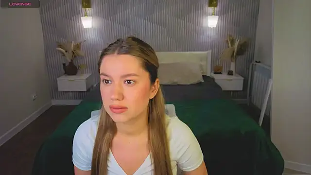 Shakira Lux online show from 06/02/26, 08:58
